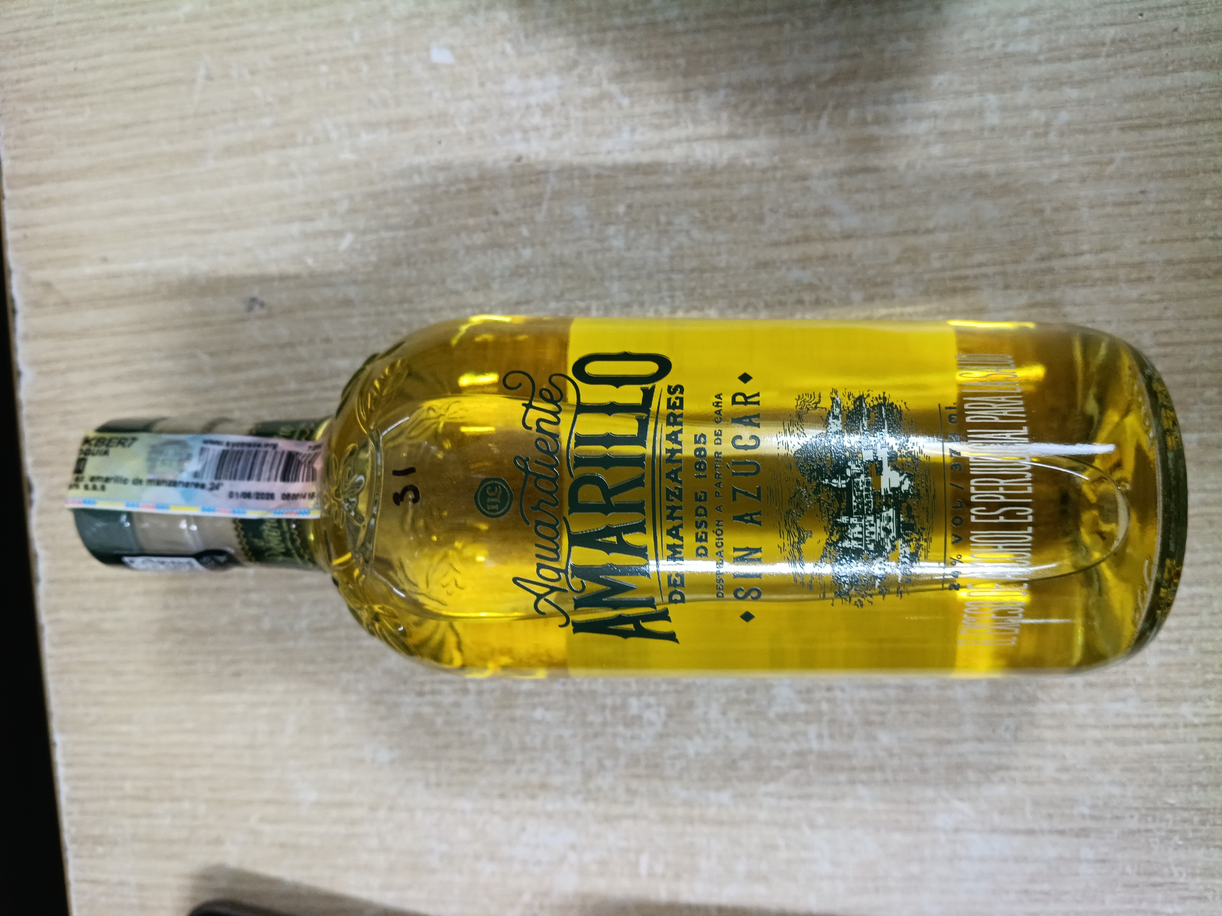 Aguardiente Amarillo Manzanares Media